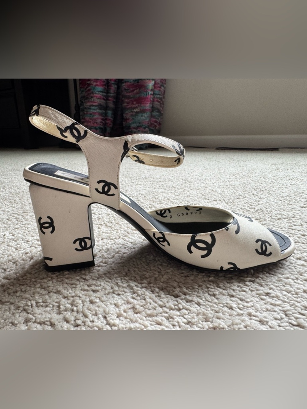 CHANEL 22SS Runway Style Printed CC Slingback Heeled Sandals, Size 37 - Picture 4 of 10